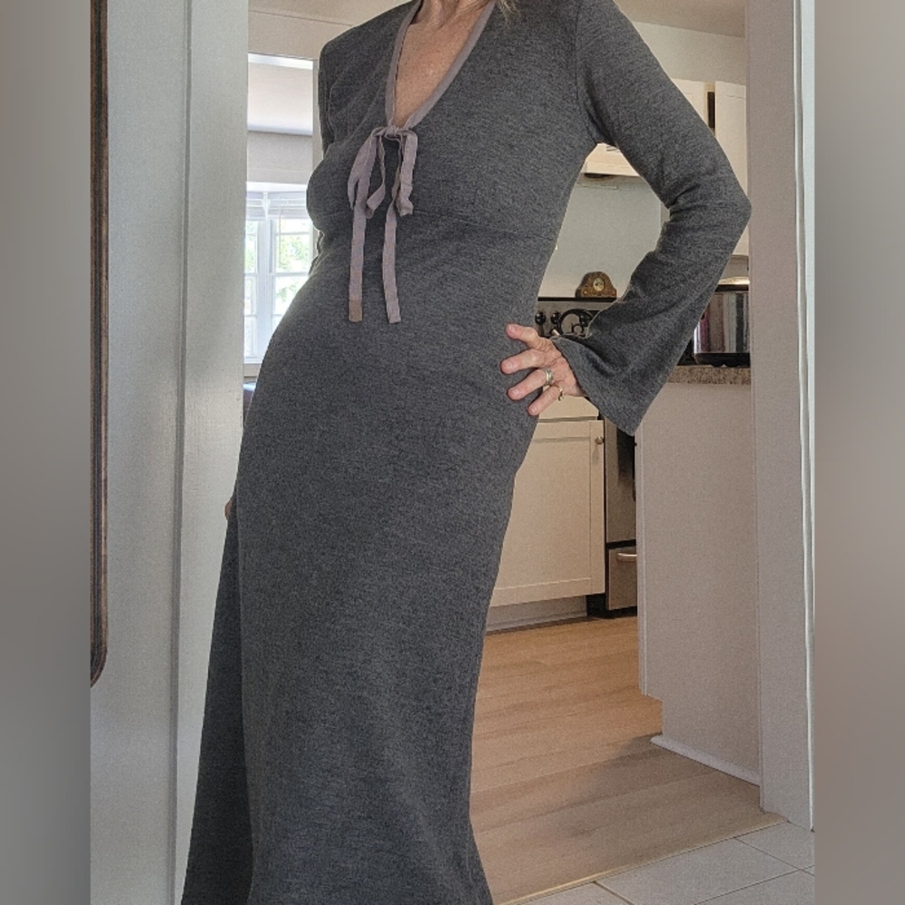 Vintage Dress Soft Grey Wool Stretchy BodyCon GERMAN Midi Size MED Bell Sleves
